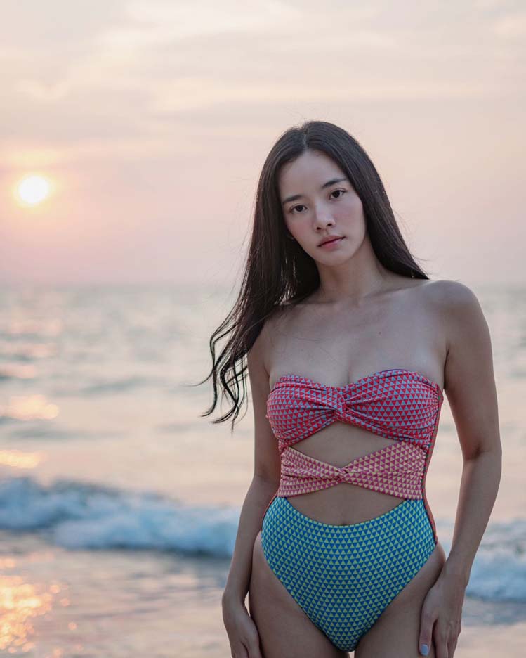 เขาหลักฮอตฉ่า วาววา ณิชชา สวมทูพีซ โชว์หุ่นสวยเซี้ยะ อู้หูว... ไอจีไฟลุกอีกแล้ว